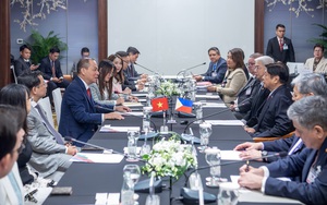 Tổng thống Philippines gặp tỷ phú Phạm Nhật Vượng tại Hà Nội, khẳng định chào đón Vingroup