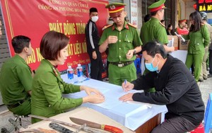 Chủ tịch UBND TP Đà Nẵng kêu gọi thực hiện cuộc vận động giao nộp, thu hồi vũ khí, vật liệu nổ...