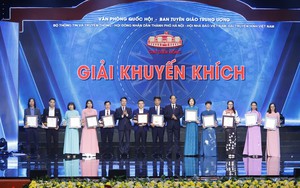 Báo Dân Việt đạt giải Khuyến khích Giải Diên Hồng lần thứ 2