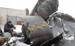 Ukraine phát hiện thứ gây sốc bên trong mảnh vỡ tên lửa Nga ở Kharkov