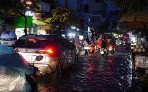 Bí thư TP.HCM Nguyễn Văn Nên: "Tôi sẽ như ChatGPT, nửa đêm muốn báo cáo, xin ý kiến cũng được" - Ảnh 3.