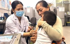 Có thêm bệnh nhân mắc sởi tử vong, TP.HCM gấp rút rà soát tiêm vaccine- Ảnh 4.