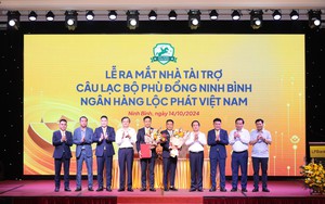 Quang Hải, Văn Hậu cùng Đỗ Kim Phúc trao 1000 trái bóng cho trẻ em  - Ảnh 16.