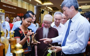 Việt Nam và Lào là hai nước láng giềng thân thiết, có mối quan hệ hữu nghị lịch sử dựng nước và giữ nước- Ảnh 8.