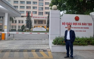 Nữ bác sĩ 10X là thủ khoa Đại học Y Hà Nội: Bỏ ngành Luật “rẽ” sang ngành Y và bí quyết học "đứng đầu"- Ảnh 6.