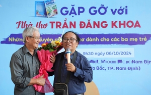 Nhà thơ Trần Đăng Khoa bị nghi ngờ giới tính: Người ta nghĩ tôi là người ái nam ái nữ - Ảnh 8.