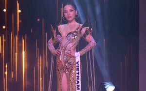 Clip Hoa hậu Kỳ Duyên trình diễn bikini nóng bỏng tại bán kết Miss Universe 2024, "lấn át" đối thủ trong một bức ảnh- Ảnh 2.