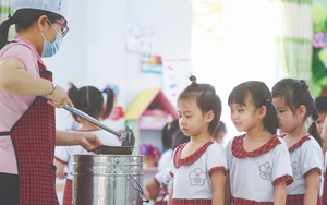 Luật hóa dinh dưỡng học đường: Khoảng trống tiêu chuẩn dinh dưỡng học đường (Bài 2) - Ảnh 4.