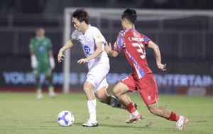 Ngôi sao đang lên nào ở V.League bất ngờ được HLV Kim Sang-sik "tặng quà"? - Ảnh 5.