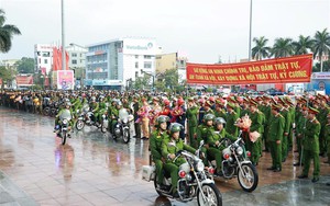 Thứ trưởng Lê Quốc Hùng lắng nghe phản ánh liên quan trách nhiệm giải quyết của công an cơ sở - Ảnh 2.