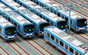 Hàng ngàn người dân chen chúc chờ trải nghiệm Metro 1 - Ảnh 11.