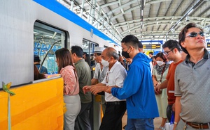 Metro số 1 tăng chuyến, xuyên đêm phục vụ người dân dịp Tết Dương lịch - Ảnh 3.