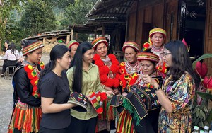 Trồng loài "hoa quý tộc" thu tiền tỷ, nữ 9X dân tộc Khmer Bình  Dương được vinh danh- Ảnh 9.