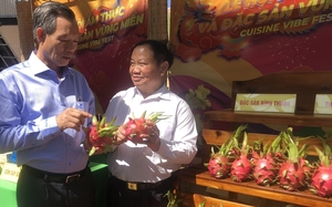 Phó Chủ tịch T.Ư Hội Nông dân Việt Nam dự lễ hội quảng bá các sản phẩm OCOP tại Bình Thuận