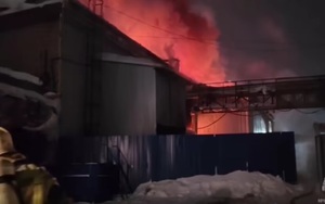 Nga: Nổ lớn bí ẩn rung chuyển vùng Rostov, cháy lớn bao trùm thành phố Izhevsk