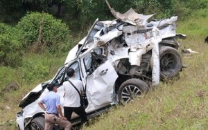 Tài xế vượt ẩu gây tai nạn liên hoàn ở Thừa Thiên Huế làm 3 người tử vong bị khởi tố 