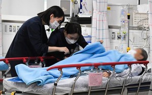 Hàn Quốc: Nhiều bác sĩ phản đối mở rộng tuyển sinh trường Y đối với học sinh kém