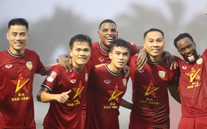 Thắng 3 trận liên tiếp, Hồng Lĩnh Hà Tĩnh nhận thưởng nhiều hơn cả vô địch V.League?
