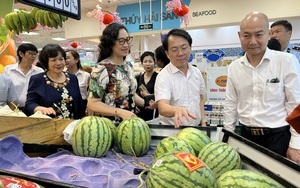 Thứ trưởng Bộ Công Thương Phan Thị Thắng: Hàng Tết đang khuyến mãi lớn, chưa nghe phản ánh tăng giá