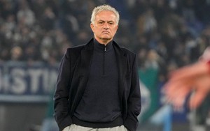 HLV Mourinho trở lại Premier League đối đầu với Chelsea, M.U?