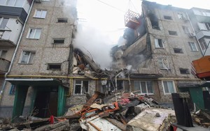 Nga pháo kích trả đũa dữ dội, Ukraine cuống cuồng sơ tán hàng loạt dân
