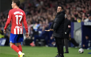 Barcelona vùi dập Atletico Madrid 3-0, HLV Xavi nói gì về thẻ đỏ?