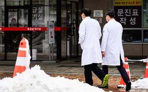 Hàn Quốc: Bác sĩ đình công tập thể có phải lựa chọn duy nhất?