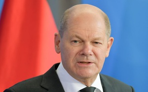 Thủ tướng Đức Scholz khiến các đồng minh chủ chốt 'nổi đóa' vì vạ miệng, Nga có cớ để 'làm căng'