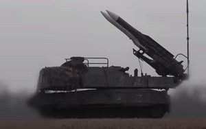 Clip: Hệ thống tên lửa Buk-M1 của Nga bắn hạ trực thăng Ukraine