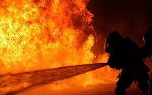 Báo Nga: Ukraine đang bốc cháy, Nga có kế hoạch phá hủy ngay lập tức chế độ Kiev