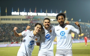 CĐV Nam Định mơ chức vô địch V.League vì lý do đặc biệt