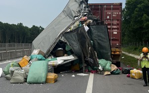 Lại tai nạn trên cao tốc Cam Lộ - La Sơn: Xe tải tông xe đầu kéo đang dừng, 1 người bị thương