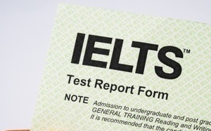 Khoe con đạt chứng chỉ IELTS sao cho khỏi 