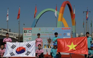 Cộng đồng người Việt tại Hàn Quốc tổ chức Giải bóng đá Futsal thành phố Siheung
