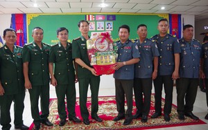 Bộ đội Biên phòng tỉnh Kiên Giang thăm, chúc tết lực lượng bảo vệ biên giới vùng biển Campuchia 