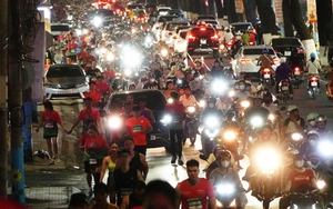 Giải chạy bộ đêm ở Cần Thơ: Tổ chức vào khung giờ không hợp lý