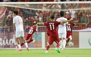 Video: Bị thổi 1 quả penalty, nhận 2 thẻ đỏ, U23 Indonesia gục ngã trước U23 Qatar