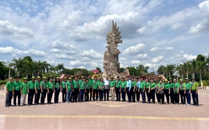Hội Nông dân TP HCM tổ chức hành trình về nguồn tại Long An