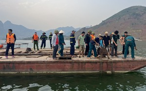 Lai Châu: Gần 400 người được huy động tìm kiếm nạn nhân mất tích trong vụ lật thuyền ở Sìn Hồ