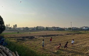 Kể chuyện làng: Mùa gặt phơi sân
