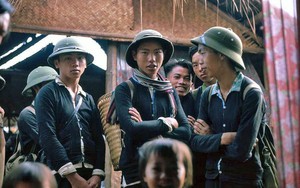 Sắc màu rực rỡ của chợ Điện Biên Phủ năm 1992