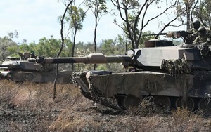 Ukraine vội vàng rút xe tăng Abrams khỏi tiền tuyến vì sợ bầy đàn 'sát thủ' trên không của Nga 