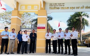 Agribank Chi nhánh tỉnh Bến Tre tài trợ nâng cấp, sửa chữa trường học tại huyện Thạnh Phú