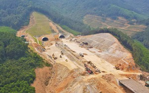 Cận cảnh dự án hầm Thần Vũ 1.350 tỷ đồng xuyên núi, dài hơn 1km trên cao tốc Diễn Châu - Bãi Vọt