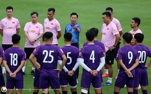 HLV Hoàng Anh Tuấn gạch tên 4 cầu thủ khỏi U23 Việt Nam, gồm những ai?