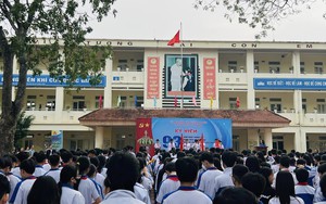 Một trường ở Hà Nội bị tố 