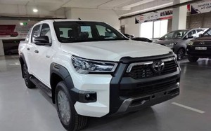 Toyota Hilux 2024 ra mắt tại Việt Nam, giá từ 668 triệu đồng
