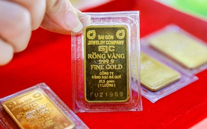 Giá vàng hôm nay 16/5: Thế giới tiến sát mốc 2.400 USD/ounce, trong nước 