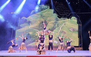 Lào Cai đón hơn 256 nghìn lượt khách dịp nghỉ lễ 30/4 - 01/5