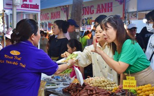 200 gian hàng phục vụ người dân và du khách tại Khánh Hòa